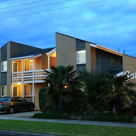 Sandpiper Holiday Apartments Lakes Entrance Exterior photo
