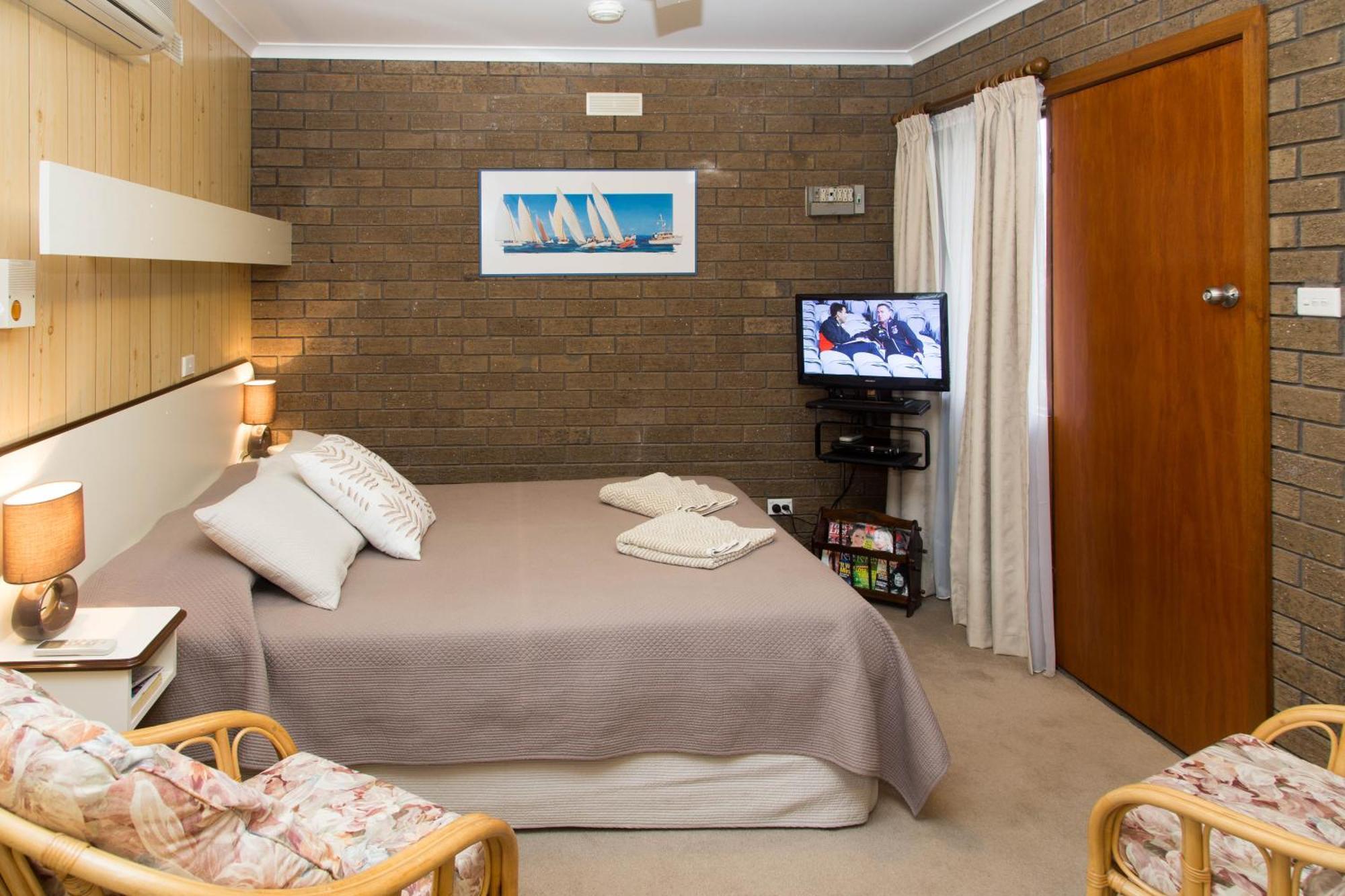 Sandpiper Holiday Apartments Lakes Entrance Exterior photo