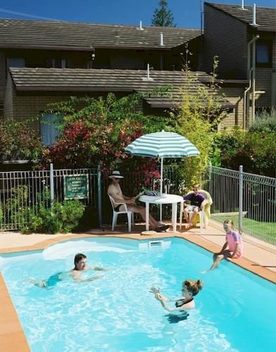 Sandpiper Holiday Apartments Lakes Entrance Exterior photo