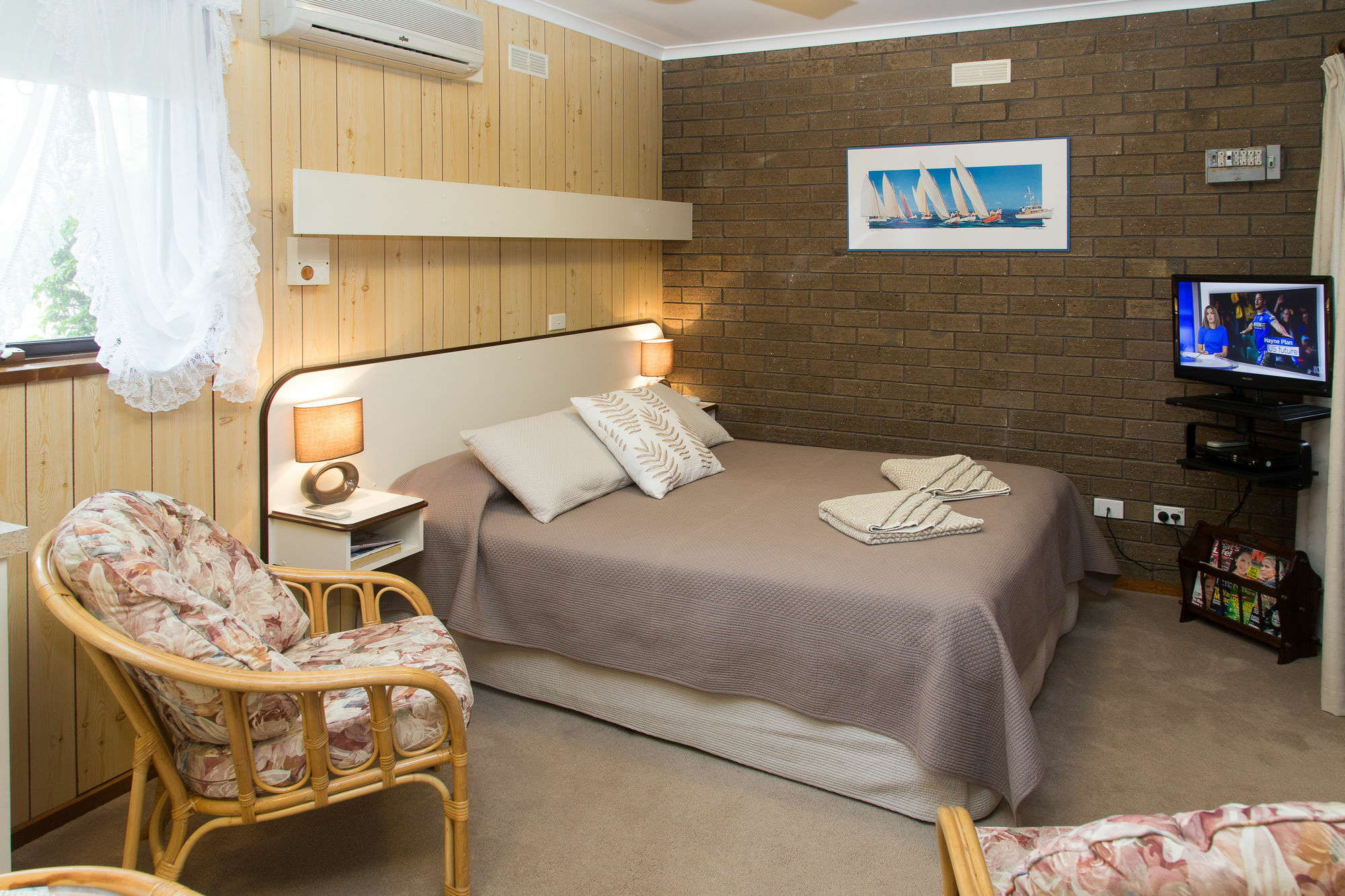 Sandpiper Holiday Apartments Lakes Entrance Exterior photo